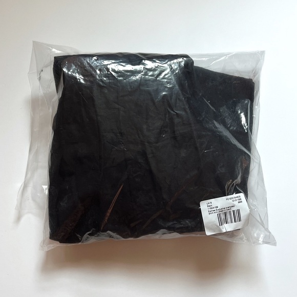 NWT 🖤 Esmee Exclusive (via ASOS) oversized mini shirt dress in black. SIZE 2 - Picture 11 of 11